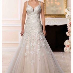Essence of Australia wedding gown